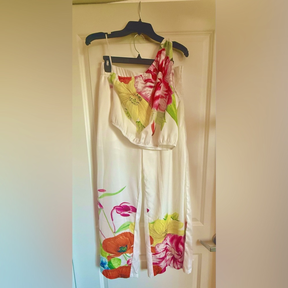 SHEIN Floral Wide Leg One Shoulder 2-Piece Set